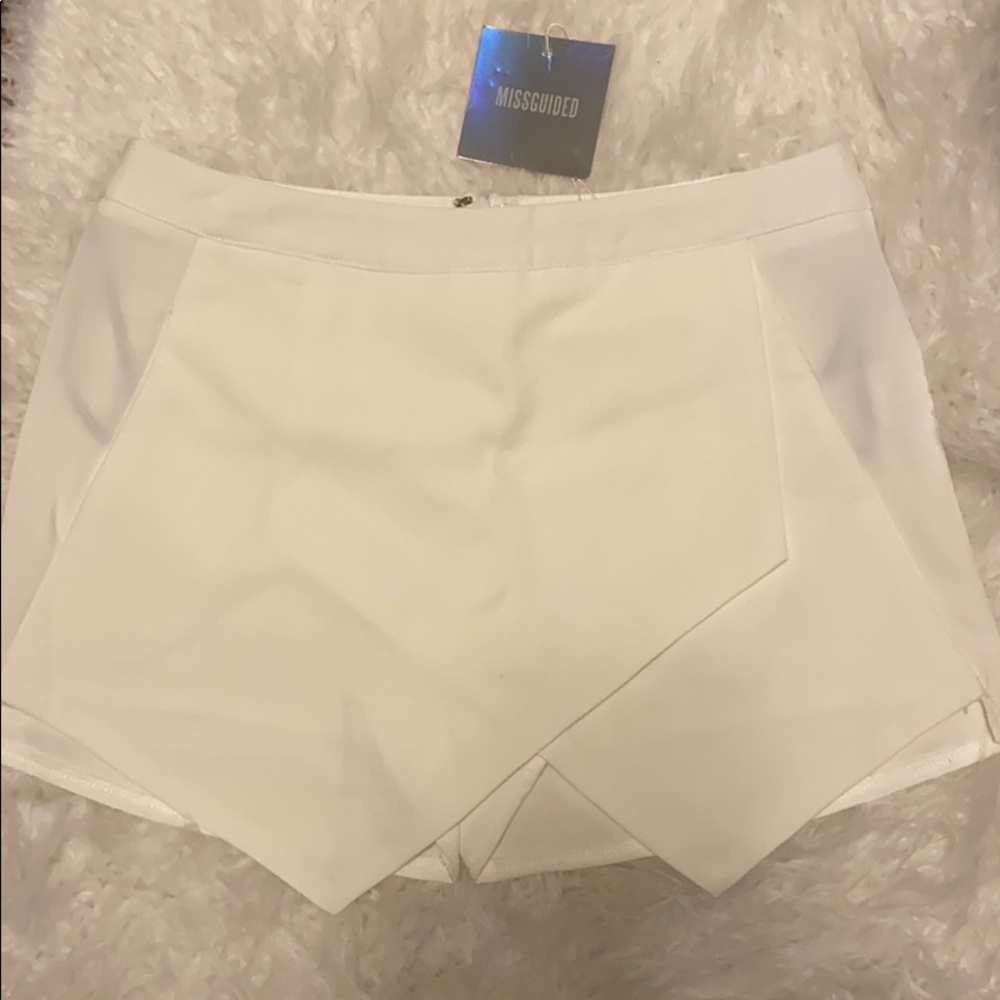 Missguided white envelope / oragami skort